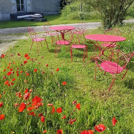 Domaine De Chantemerle B'nb Hotel 3*