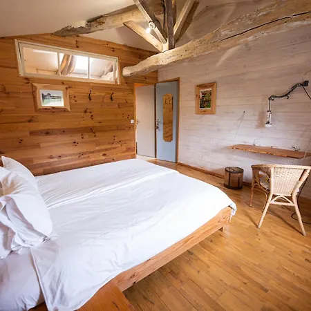 酒店 Domaine De Chantemerle B'nb 3*