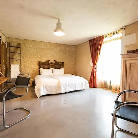 酒店 Domaine De Chantemerle B'nb 3*