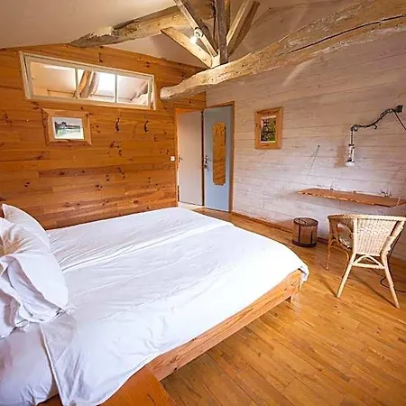 Domaine De Chantemerle B'nb Hotel 3*