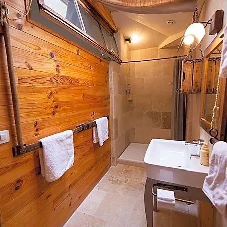 Domaine De Chantemerle B'nb Hotel Marsac (Charente)