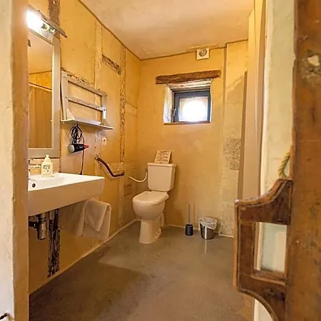 Domaine De Chantemerle B'nb Hotel 3*