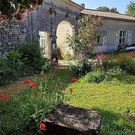 Hotel Domaine De Chantemerle B'nb 3*