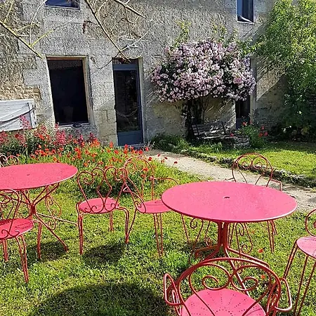 Domaine De Chantemerle B'nb Hotel 3*